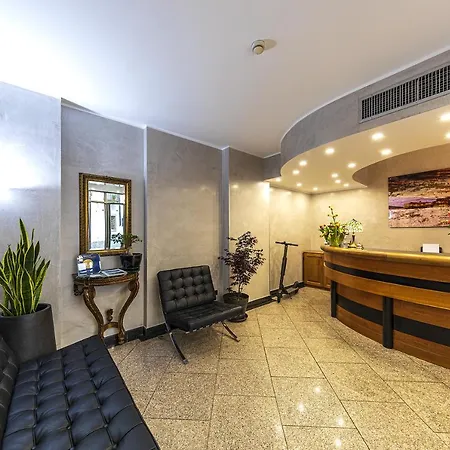 Intra Hotel Szálloda 3*