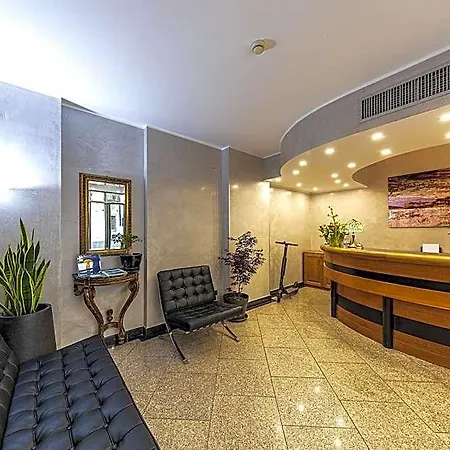 Intra Hotel Hotel